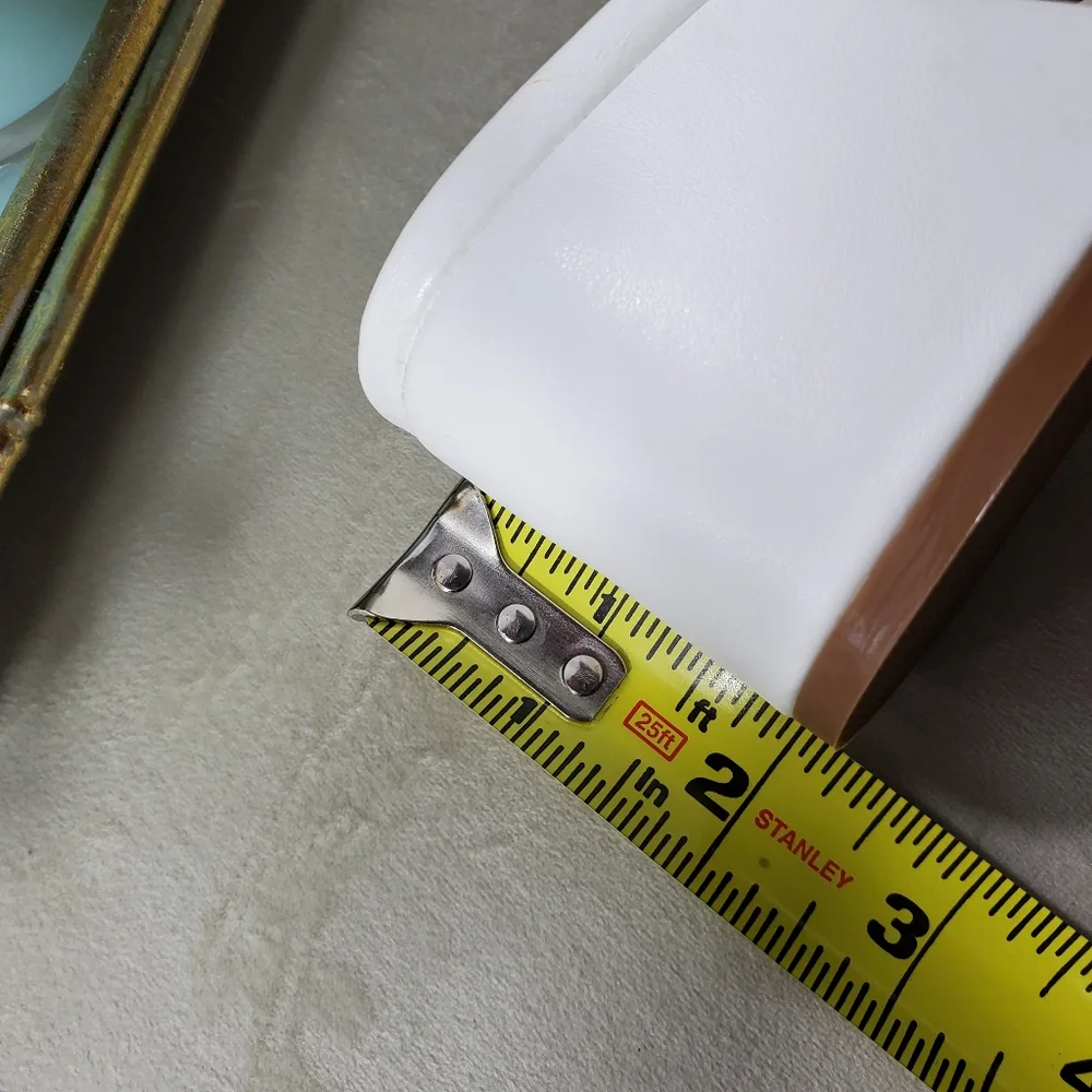 🎉✨️HOST PICK✨️🎉 White Gold Chain Link Sandals - Picture 9 of 10